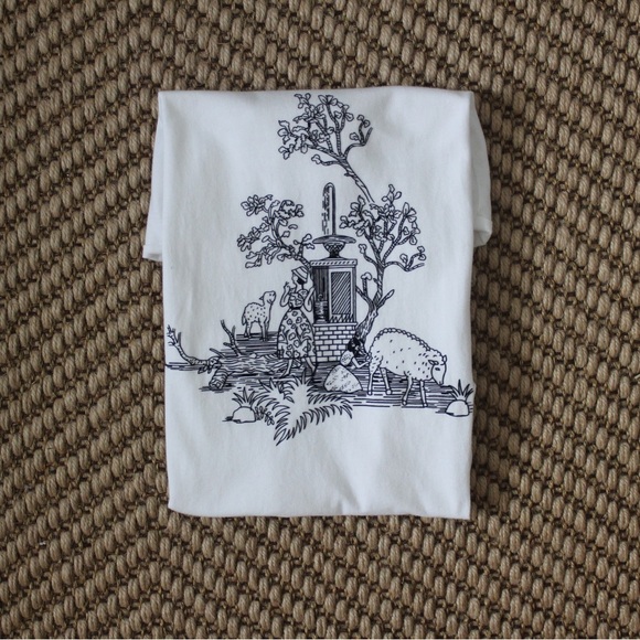 Brooks Brothers Classic White Tee. - Picture 3 of 4